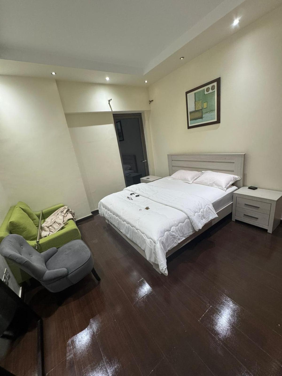 Sadaf 8 Jbr Luxury Master Bedroom Near Tram Gasthof *